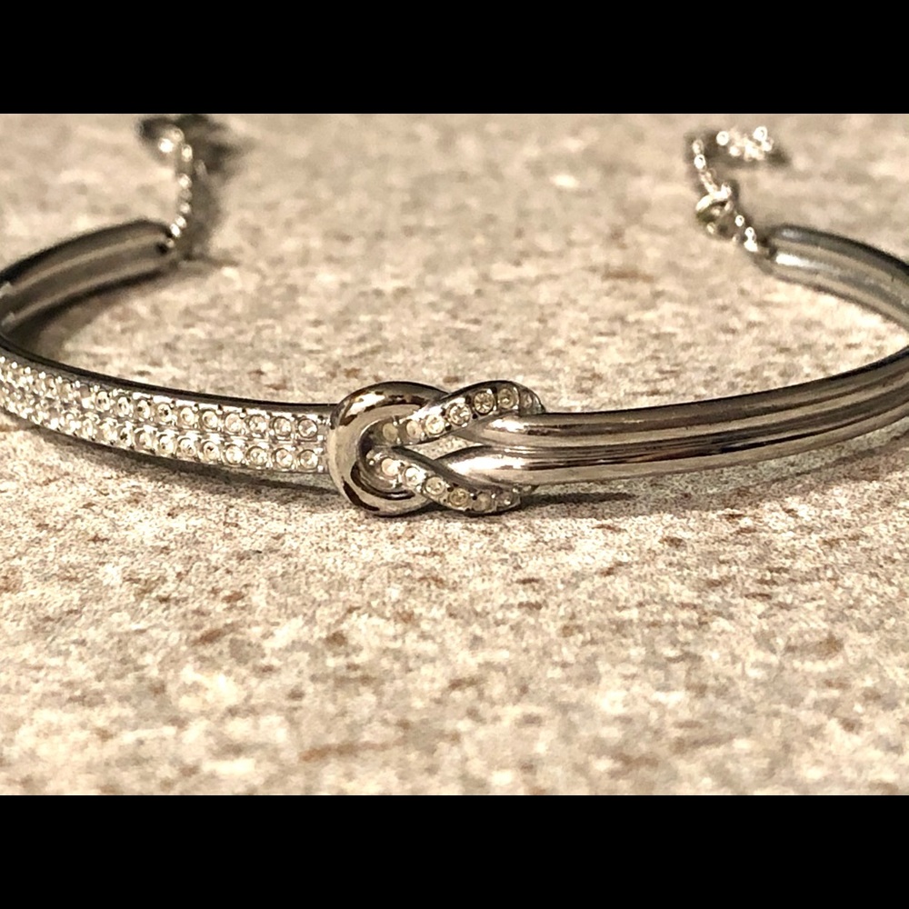 Swarovski Bracelet Infinity Knot - image 2